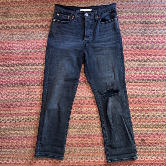 LEVIS BLACK WEDGIE STRAIGHT BUTTON FLY RIPPED KNEE JEANS - Picture 1 of 5